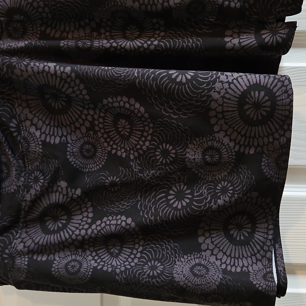 Tranquility by Colorado Clothing Black and Gray Skort Size XL